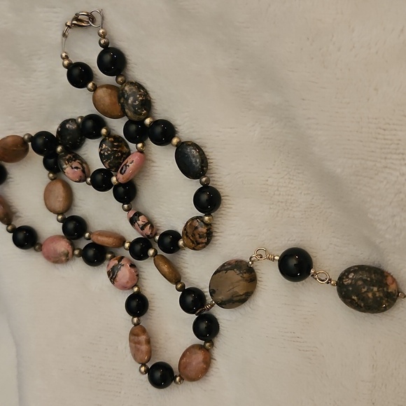 HANDMADE Black Onyx and Pink Rhodochrosite Beaded Necklace - Picture 2 of 6